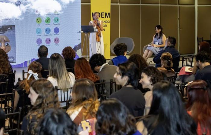 Ericka Andrea Rodríguez Velásquez Destaca la Importancia de la Empatía Docente en la UDEM