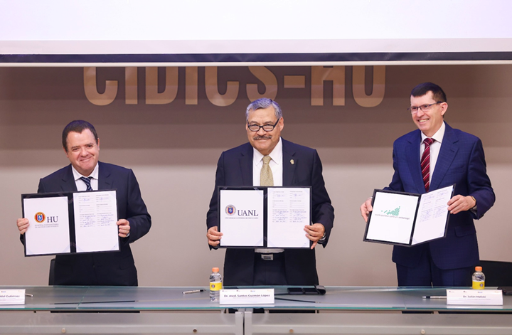 Firma UANL convenio internacional sobre oncología radioterápica