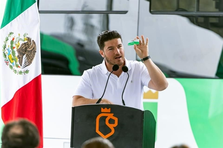 Diputados Retan a Samuel García a Usar el Transporte Público en Hora Pico