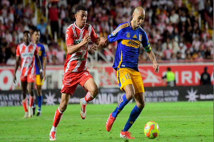 Tigres avanza a semifinales con polémico empate ante Necaxa
