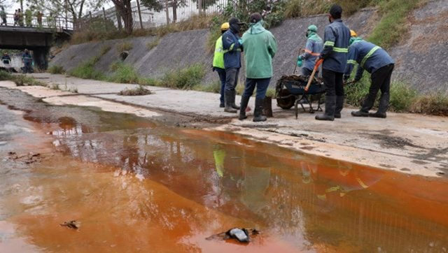 Ternium recibe multa récord de 80 millones por derrame tóxico en Nuevo León