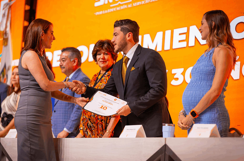 Nuevo León Reconoce a Más de 3 Mil Docentes y Anuncia 3 Mil Nuevas Plazas