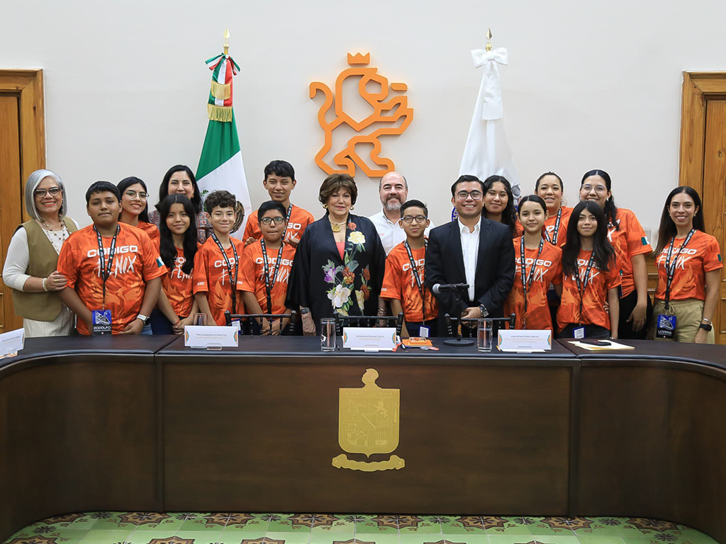 Nuevo León impulsa talento juvenil en competencia internacional de robótica