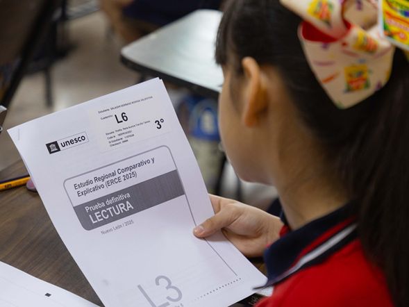 Nuevo León evalúa calidad educativa en prueba internacional de la UNESCO
