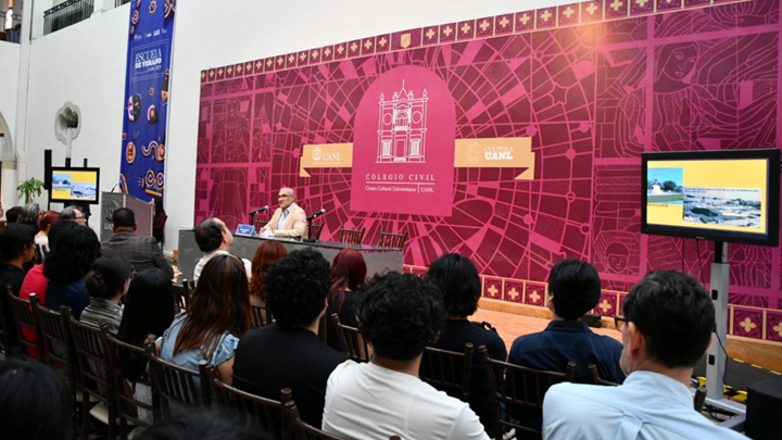 Evocan memoria del teatro al aire libre