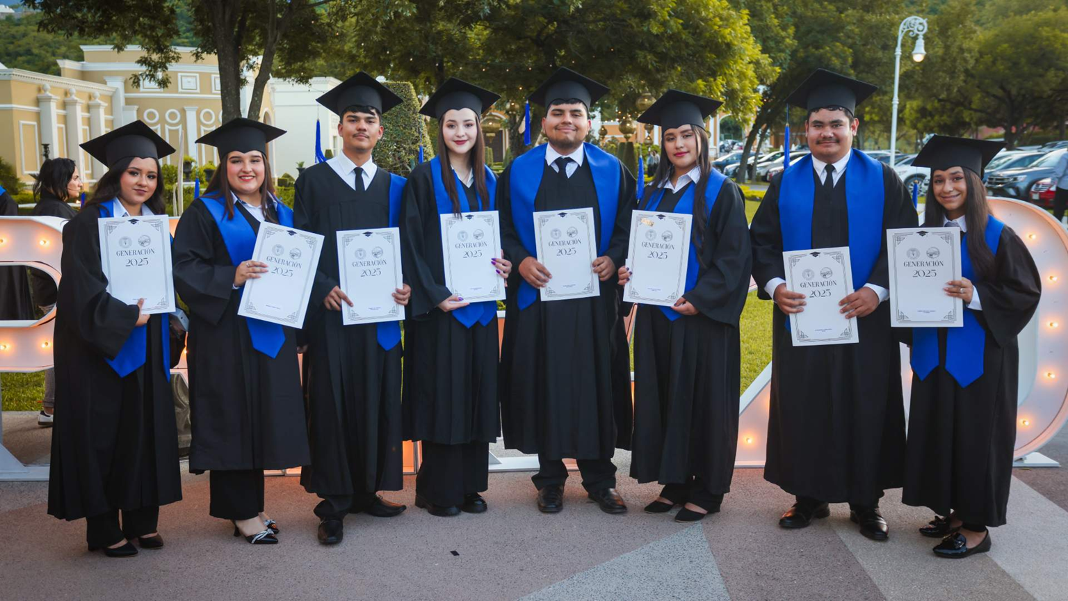 UANL Gradúa Primera Generación de Bachilleres en la Sierra de Santiago