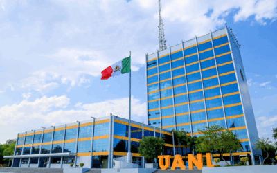 Empresarios Apoyan la Educación de Jóvenes Talentos de la UANL