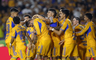 Tigres arrasa con contundente goleada 7-0 sobre Puebla y se apodera del liderato