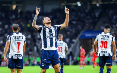 ¡Rayados arrasa! Monterrey golea 3-0 a Necaxa y se afianza como líder absoluto