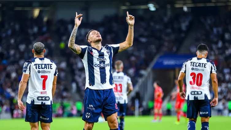 ¡Rayados arrasa! Monterrey golea 3-0 a Necaxa y se afianza como líder absoluto