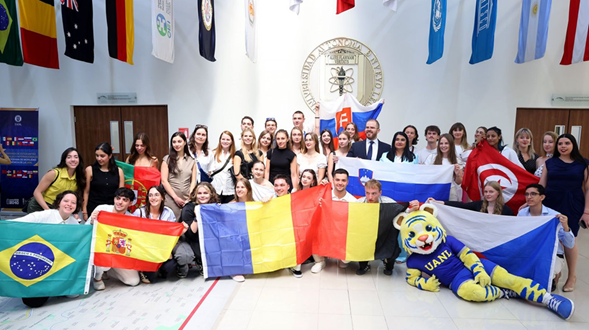 La UANL da la bienvenida a 226 estudiantes de movilidad nacional e internacional