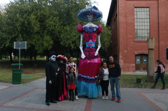 CONARTE Rinde Homenaje a la Tradición con una Vibrante Ofrenda Cultural para el Día de Muertos