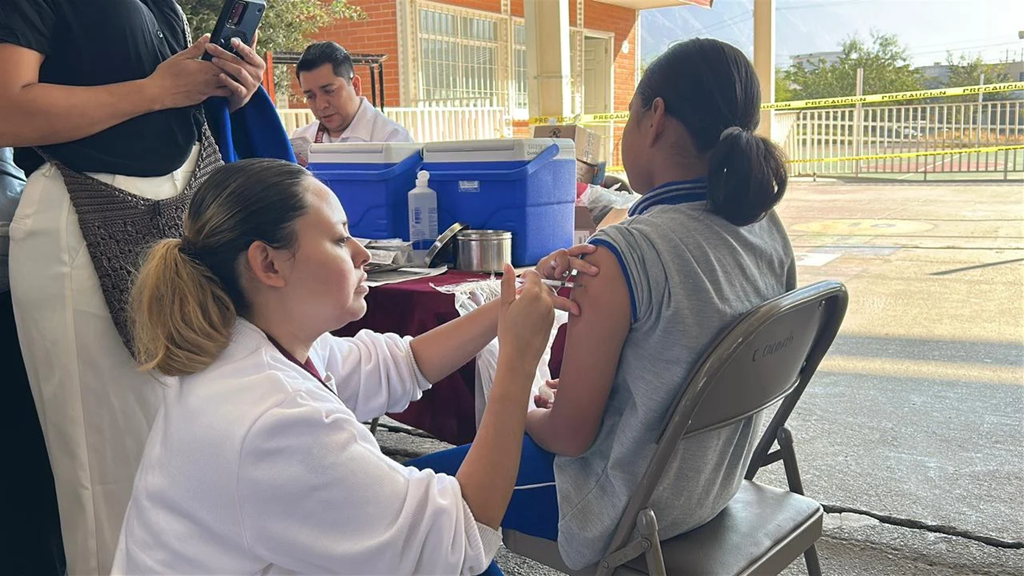 “Salud en mi Infancia”: Santa Catarina Lleva Servicios Médicos a las Escuelas