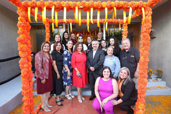 La Sección 21 del SNTE Honra la Memoria de Maestros que Dejaron Huella