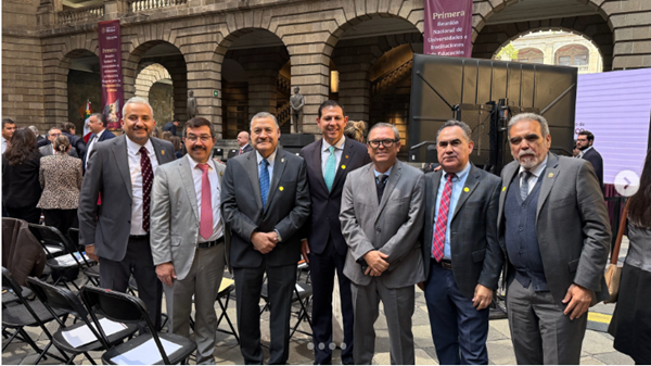 Asiste Santos Guzmán a primera reunión nacional de universidades