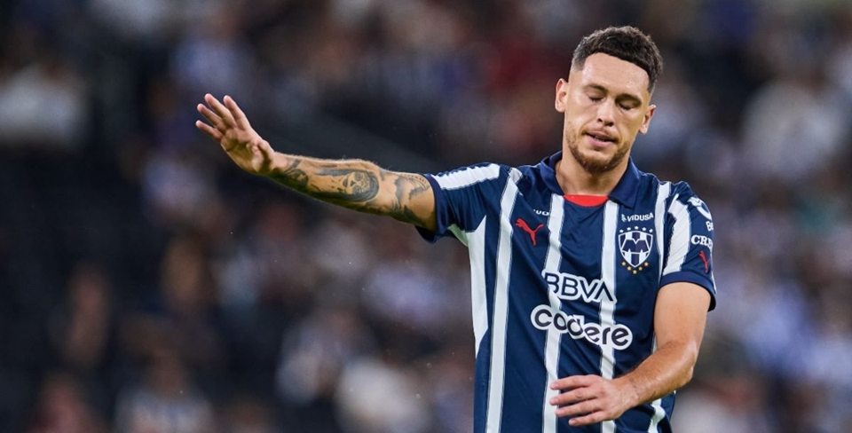 Golpe Baja para Rayados: Ocampos Fuera de la Batalla ante América