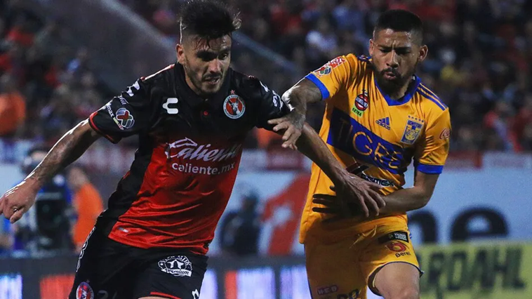 Noche Negra en Tijuana: Xolos Aplasta a Tigres y Compromete su Pase