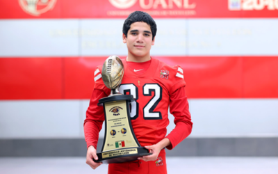 Contribuye Santiago Ramos a mantener jerarquía en futbol americano de la Prepa 9