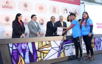 Becan UANL y Escobedo a alumnos de Prepa 16