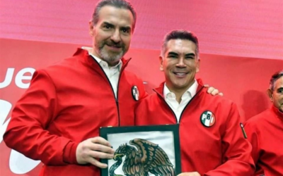 Nombra PRI nacional a Adrián de la Garza como su “Defensor de México” en NL; se perfila como candidato para 2027