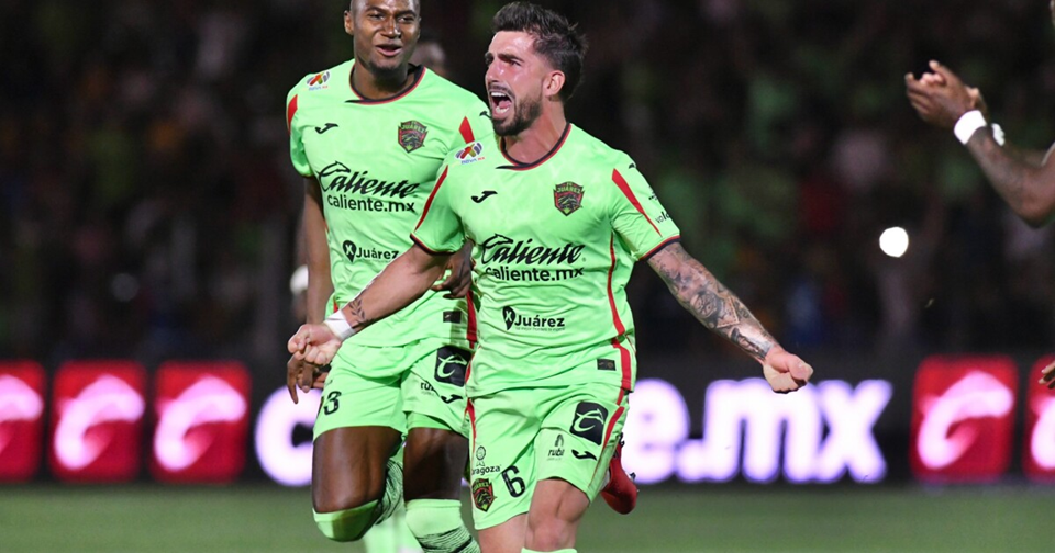 Una expulsión tempranera de Diego Sánchez y un autogol de Marcelo Flores influyeron para que Tigres perdiera 2-1