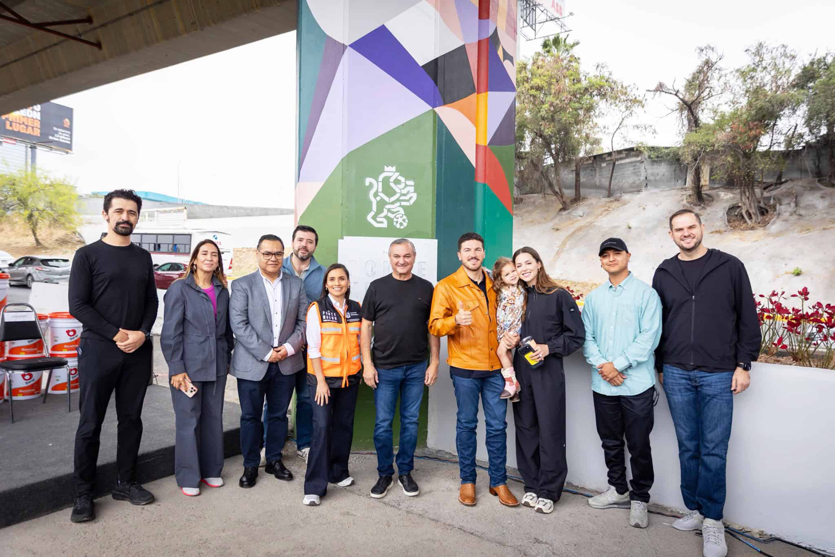 Nuevo León se viste de arte: Samuel García presenta “Trazos Mundialistas”, el proyecto que unirá cultura y futbol