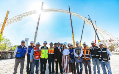 Puente peatonal sobre el Río Santa Catarina registra un 75% de avance; busca conectar dos puntos clave de la ciudad