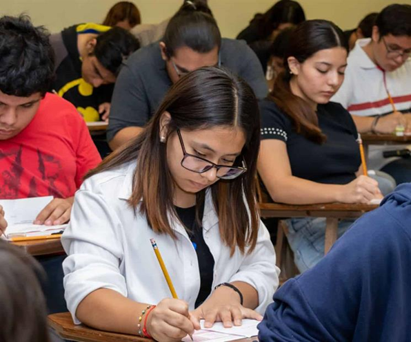 Aplica hoy UANL examen de asignación en educación media superior