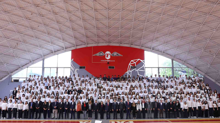 Logran alumnos certificación en liderazgo de Harvard