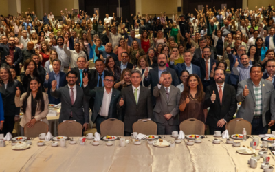 Reconocen a mil 749 trabajadores de apoyo por su trayectoria al servicio de la educación
